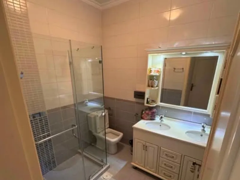 شقه مفروشه مميزه للإيجار في الجندويل