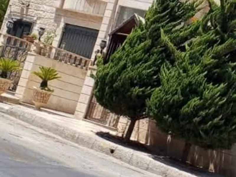 بيت/عماره للبيع - شفا بدران - مطعم الكلحه